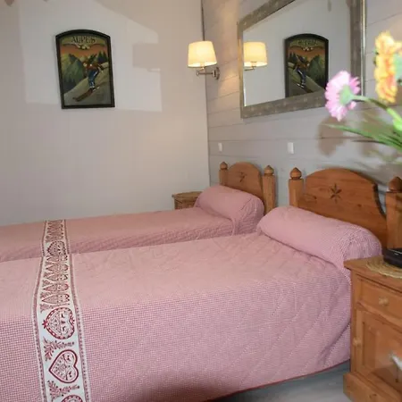Apartman Isaline, Cyclamens T1 Bis-parking Prive *