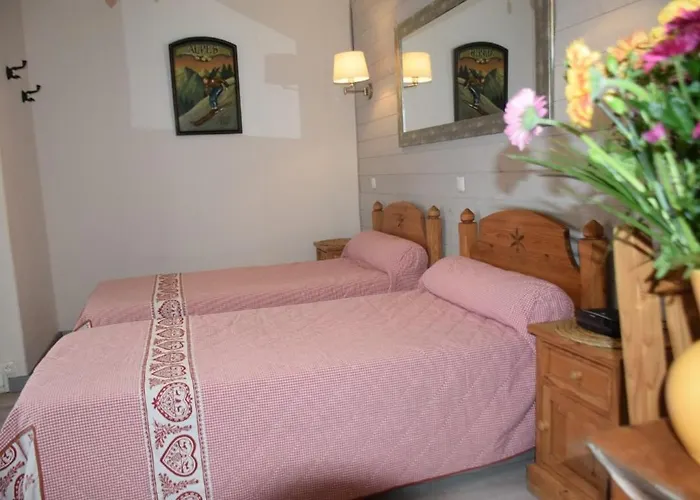 Apartman Isaline, Cyclamens T1 Bis-parking Prive *